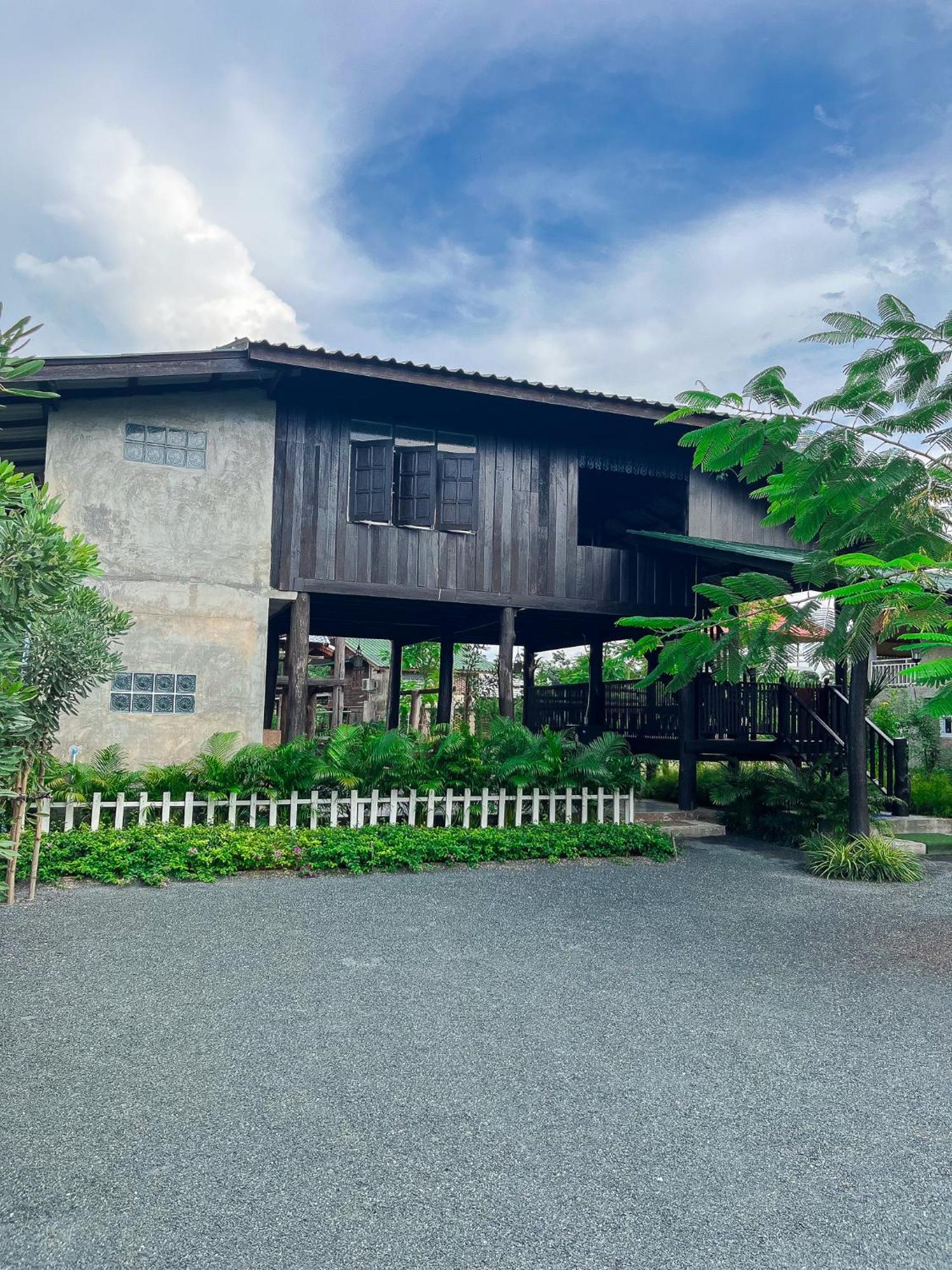 North Pine Forest Homestay บ้านไม้สนโฮมสเตย์ บ้านแม่โป่ง ภายนอก รูปภาพ